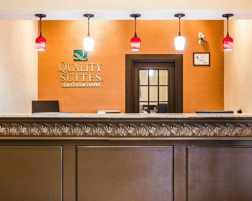Quality Suites Hickory South, Prenota Hotel Hickory Carolina del Nord