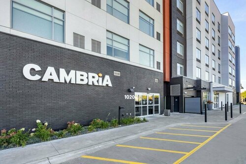 Cambria Hotel Minneapolis Downtown, Забронировать Отель Отели Миннеаполиса 3 звезды, рядом с Music Box Theatre, 3*