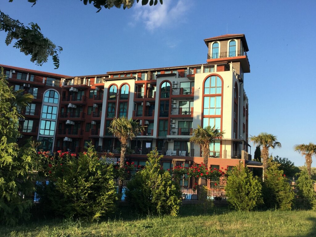 Chateau del Marina Apart Complex