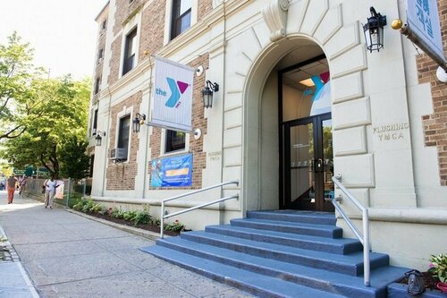 Flushing YMCA, Забронировать Хостел Отели Куинс с бассейном, рядом с Свободная синагога во Флашинге, Бассейн
