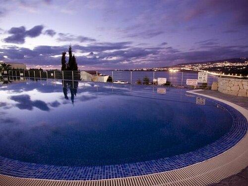 Theo Sunset Bay Hotel, Prenota Hotel Kissonerga Paphos, vicino a Potima Beach