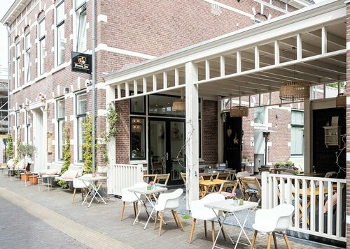 Boutique Hotel - de Stadsherberg Alphen, Забронировать Бутик-отель Алфен-ан-ден-Рейн Южная Голландия