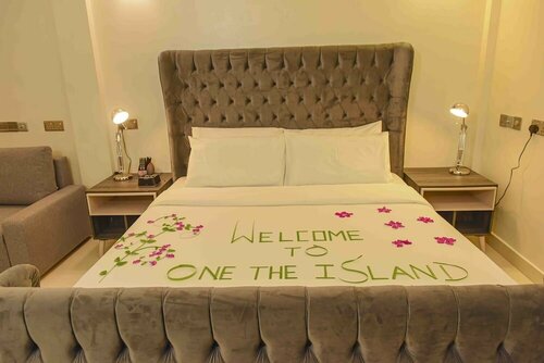 One The Island, Réserver Maison d'hôtes Naifaru Atoll Faadhippolhu