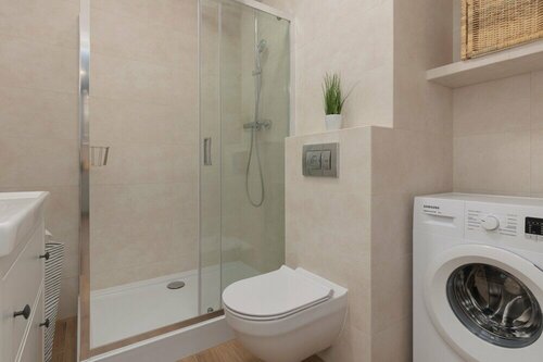 Cozy & Bright Studio Żupnicza by Renters, Rezervasyon Otel Masovia otoparklı oteller, Otopark