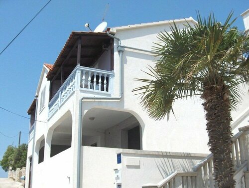 Lapa - 40 m From Beach - A1 Nada, Rezervasyon Otel Jezera Murter Island