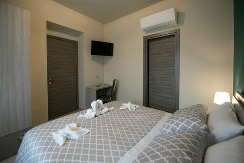 La Madonnina, Book Pension Nicosia Sicilien