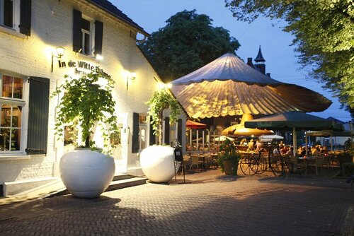 In de Witte Dame Hotel Bar Kitchen Apartments, Book Apartment Grubbenvorst North-Limburg