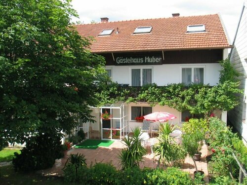 Gästehaus Huber, Reserva ahora Hostal o pensión Hoteles en Baviera con aparcamiento, Aparcamiento