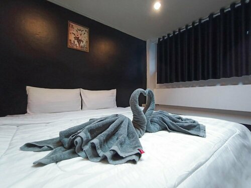 Jeune Hostel Chiang Mai - Chang Phuak, Забронировать Хостел Си-Пхум Чиангмай, рядом с Храм Ват-Пхра-Сингх