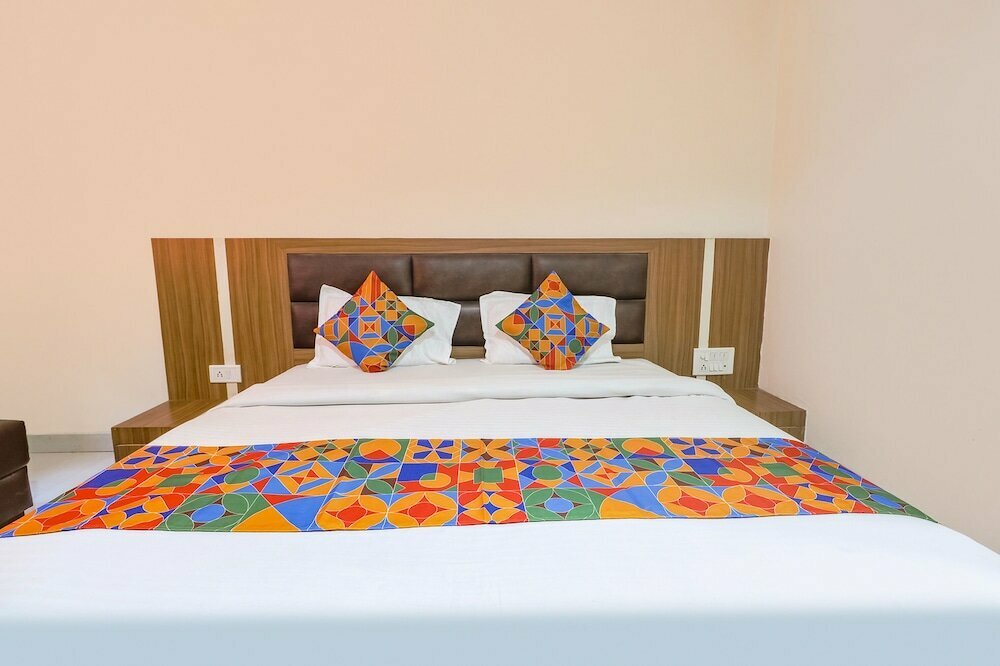 FabHotel Nandgiri Palace - Hotels Near Gwalior Junction Railway Station
