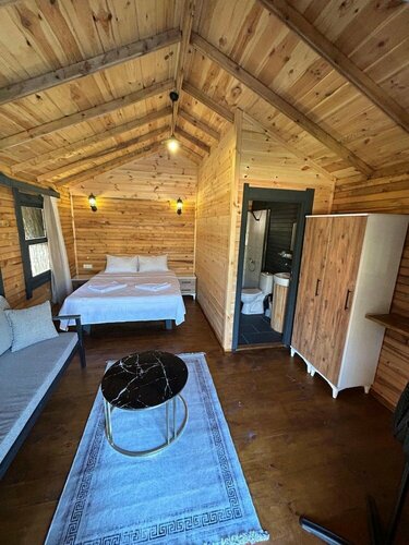 Pine Village Bungalows Ölüdeniz, Забронировать Дом для отпуска Коттеджи района Фетхие - Эгейский регион Турции, Коттедж