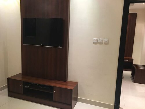 Qaser Baron Serviced Apartments Almasif- قصر بارون المصيف للشقق المخدومة, Забронировать Апартаменты/квартира Отели Эр-Рияд с парковкой, рядом с Банкетный зал Al Mursalat, Парковка