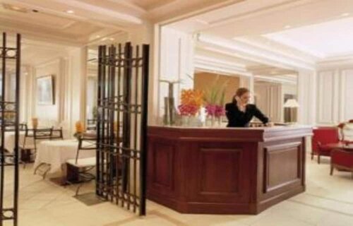 Hotel Suites Unic Renoir Saint-Germain, Забронировать Отель Отели 14-й округ: Монпарнаса - Париж с парковкой, Парковка