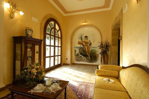 Il Podere Hotel Restaurant, Забронировать Отель Карроцьере Syracuse Area