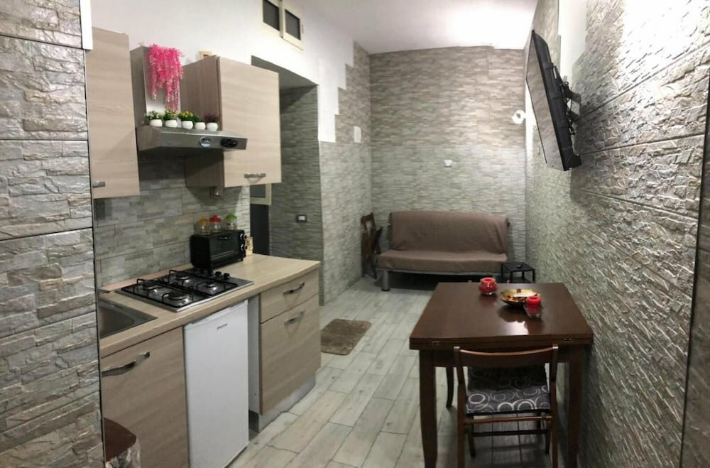 Dante Rooms