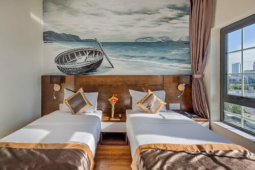 Danang Capsule Hotel & Rooftop Bar, Забронировать Капсульный отель Отели Дананга с парковкой, Парковка