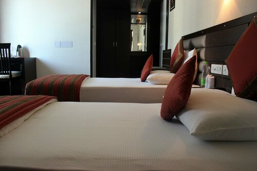 Hotel MSK Residency, Забронировать Отель Дварка 