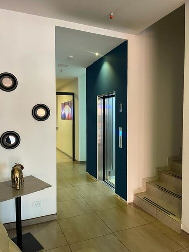 Hotel Expo Inn Agora, Забронировать Отель Отели Богота с парковкой, рядом с Конгресс-центр G12, Парковка