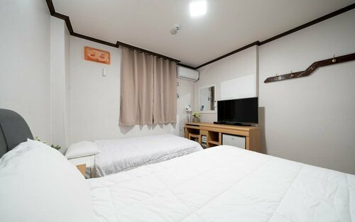 Incheon (Seokmodo) Hotel, Book Hotel Incheon hoteller med parkering, Parkering
