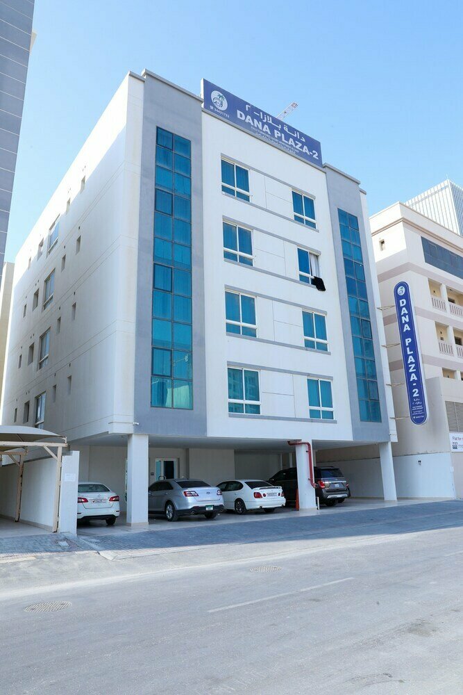 Oyo 109 Dana Plaza 2