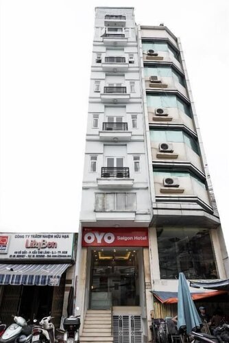 Saigon Central Hotel - Walking Street, Забронировать Отель Отели Хошимина с парковкой, Парковка
