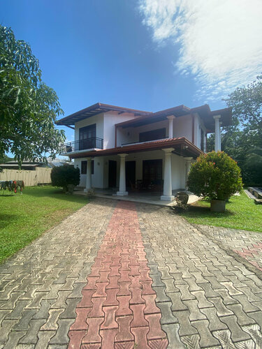 Villa Almond Leaf, Забронировать Вилла Виллы Хиккадува, рядом с Железнодорожный вокзал Хиккадувы, Вилла