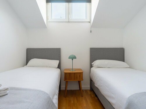 Limehome Madrid San Lorenzo, Забронировать Отель Отели Мадрида 3 звезды, рядом с Здание Grassy, 3*