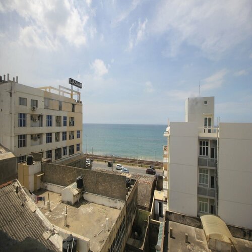 Ocean Breeze, Забронировать Отель Kollupitiya 