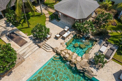 Billionaire Beachfront Apartments, Забронировать Апартаменты/квартира Отели Mombasa North Coast с парковкой, Парковка