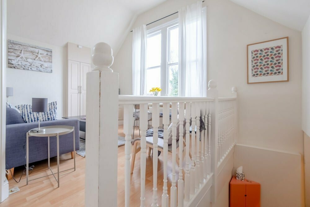 Inviting 1BD Flat With Lovely Balcony - Willesden