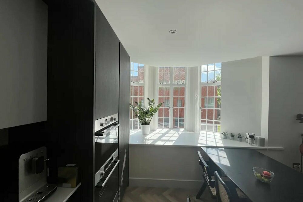 Beautifully Designed 2BD Flat - Borough