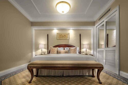 Kunming Green Lake Hotel, Забронировать Отель Отели в центре Куньмин с завтраком, отели в центре Куньмин с завтраком