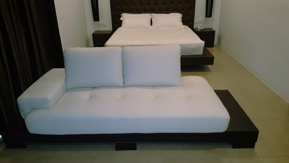 Hermitage Boutique House