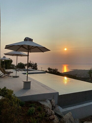 Monolithoi Villas Mani, Забронировать Вилла Отели Koúmani с парковкой, Парковка