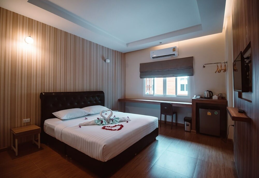 Triple Trees Hotel