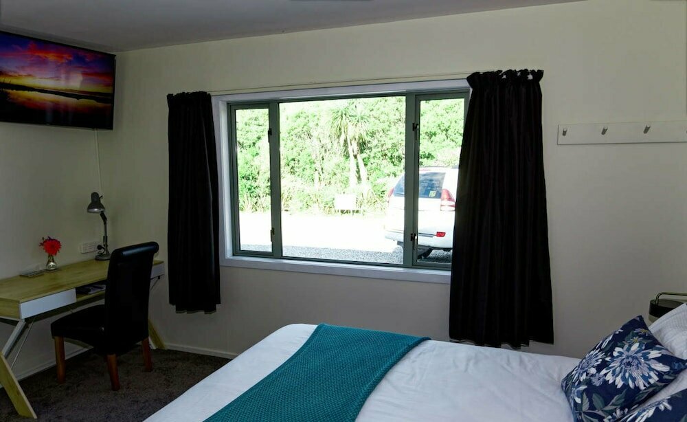 Awatuna Sunset Lodge