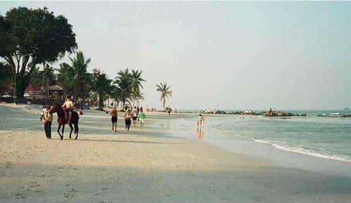 Nicha Suite Hua Hin Hotel, Забронировать Отель Отели Прачуапкхирикхан с парковкой, Парковка