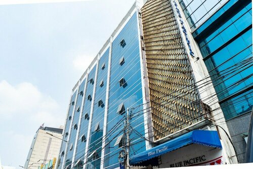 RedDoorz Plus near Blok M Square, Book Pension Hoteller i Jakarta med parkering, Parkering