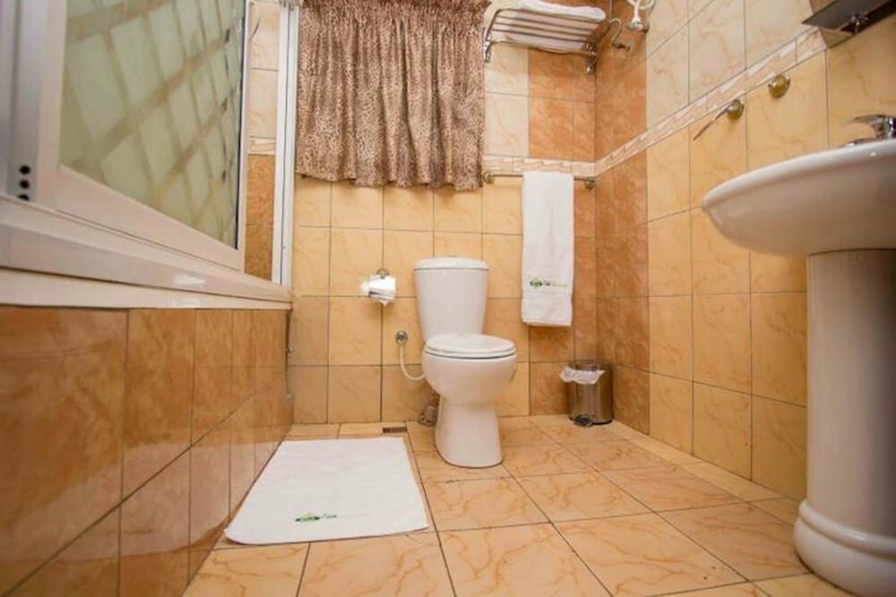 ERiTH APARTMENT & SUITES