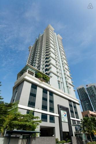 Casa Residency Kuala Lumpur by Yelloduck
