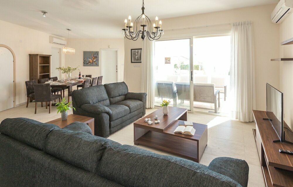 Resitour - Perneri Villas