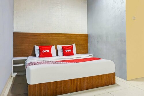 OYO 90872 Coolz Homestay Tebet Near TIS Square Near TIS Square, Book Hotel Hotels in Jakarta Province with Parking, Parking