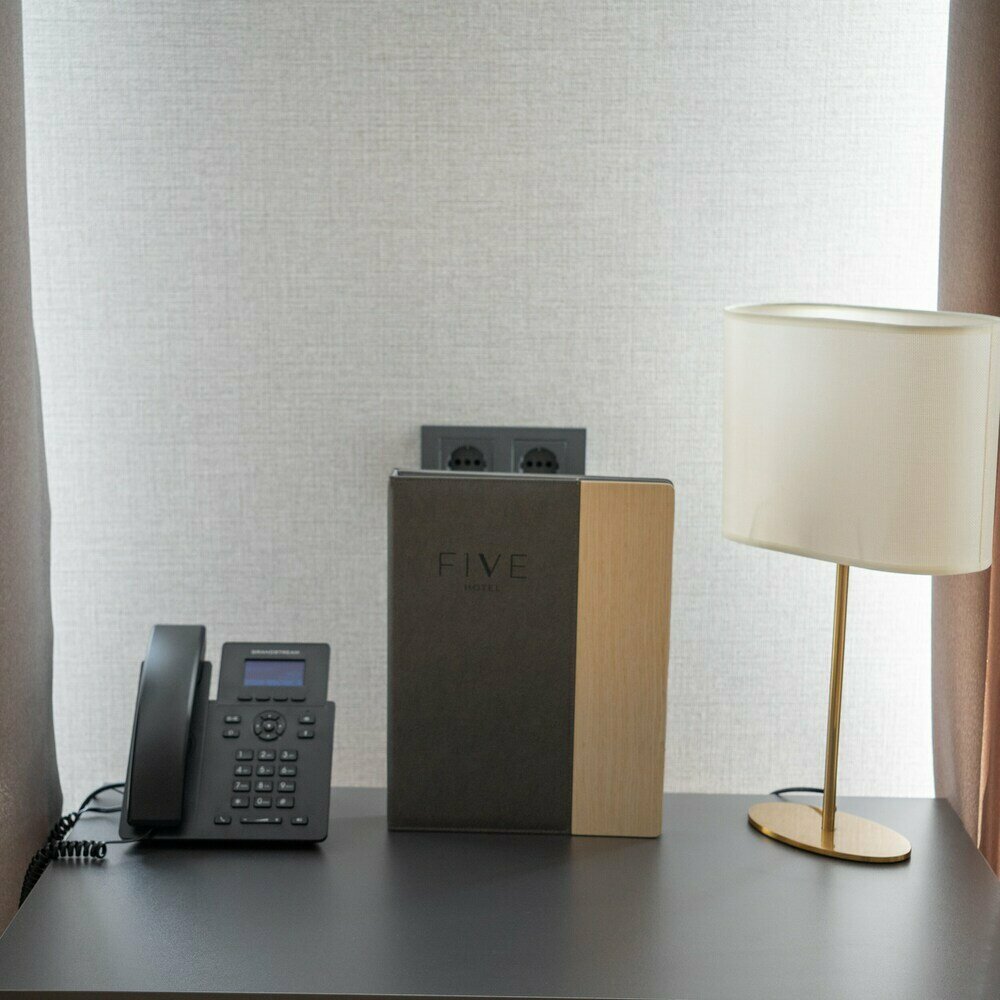 Five Hotel