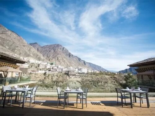 LUX Tea Horse Road Deqin Benzilan, Забронировать Отель Отели Чуксионг 5 звезд, 5*