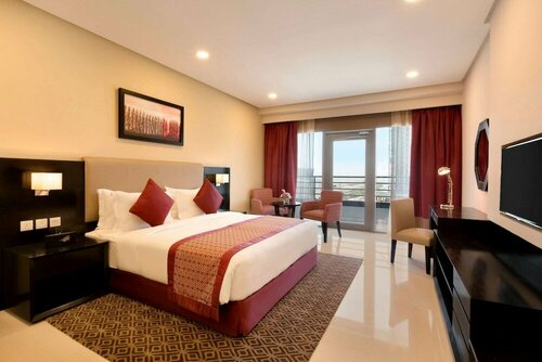 Ramada Hotel and Suites Amwaj Islands, Забронировать Отель Остров Амвай Манама