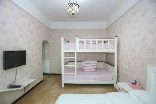 AiShang Hostel, Забронировать Хостел Хостелы Чжанцзяцзе, рядом с Касса у горы Тяньмень, Хостел