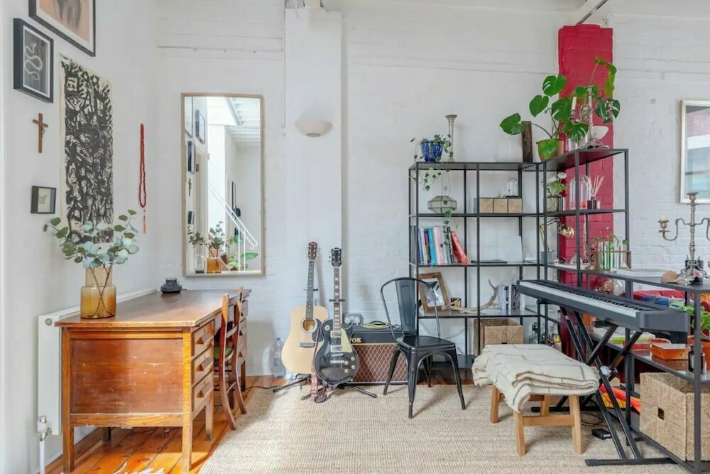 Stylish & Spacious 1BD Flat - Dalston