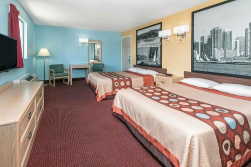 Super 8 Motel, Book Mini-hotel Hoteller i Eastern Sierra med pool, Swimmingpool