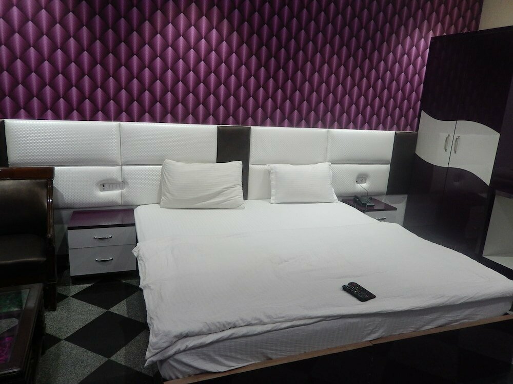 Hotel Orchid Garden