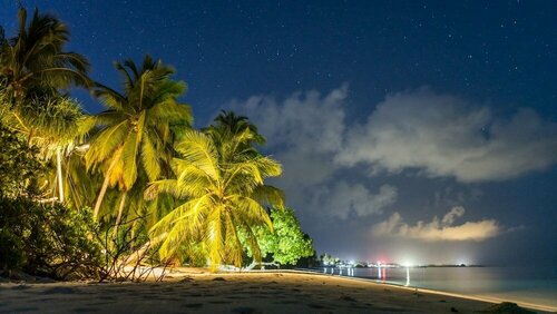 Nazaki Beach Hotel & Spa Maldives, Book Ferieresort Gan Laamu Atoll